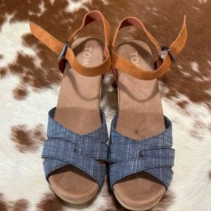 TOMS Chambray  Suede Beatrix Clog Sandals Size US 7